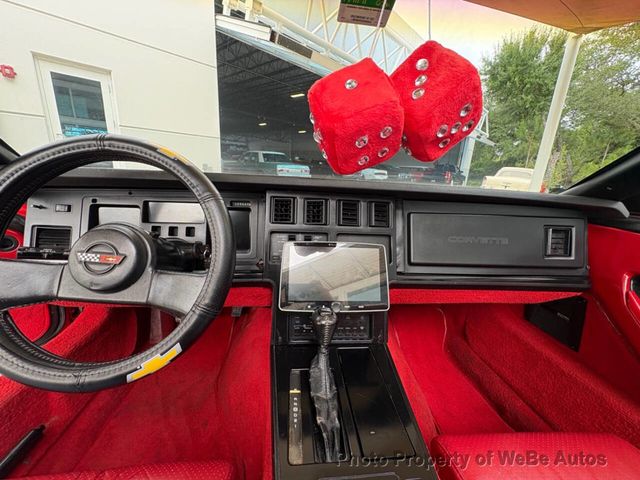 1988 Chevrolet Corvette Base 2dr Convertible - 23037389 - 27