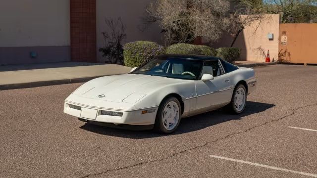 1988 Chevrolet Corvette ONLY 5k MILES - 35th Anniversary - 23001770 - 0