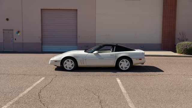 1988 Chevrolet Corvette ONLY 5k MILES - 35th Anniversary - 23001770 - 12