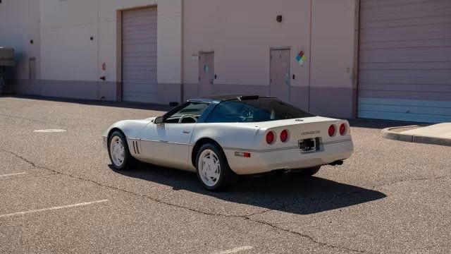 1988 Chevrolet Corvette ONLY 5k MILES - 35th Anniversary - 23001770 - 4