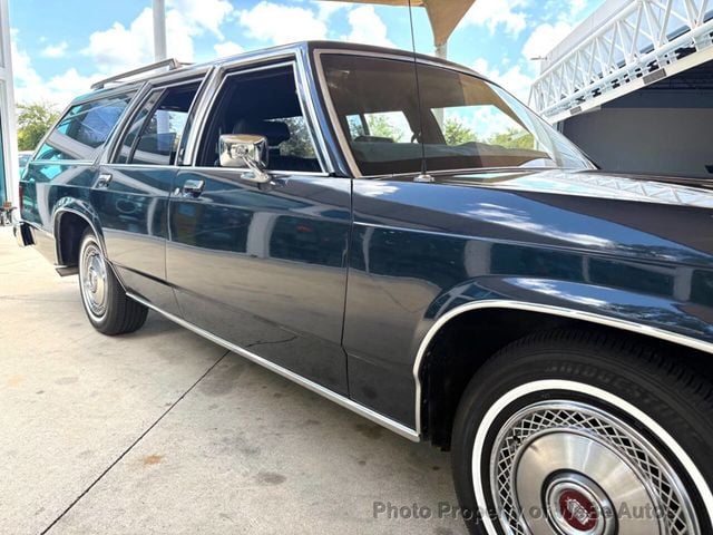 1988 Ford Crown Victoria Base 4dr Wagon - 23051502 - 17