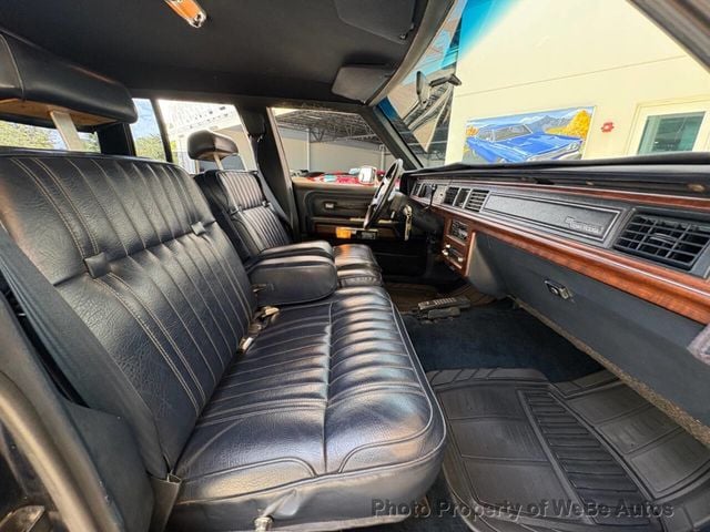1988 Ford Crown Victoria Base 4dr Wagon - 23051502 - 39