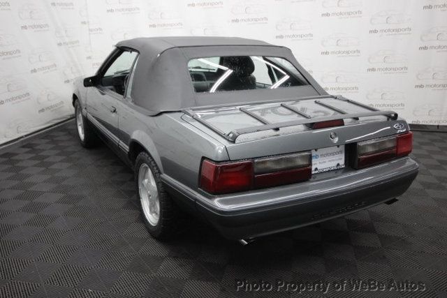 1988 Ford Mustang GT - 22093545 - 2