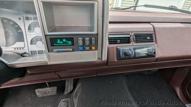 1988 GMC C15 Sportside Pickup For Sale  - 22959849 - 11