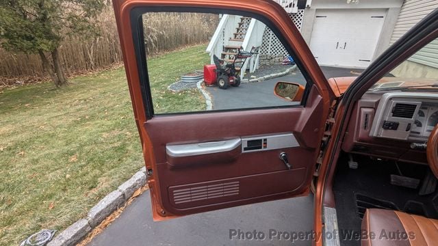 1988 GMC C15 Sportside Pickup For Sale  - 22959849 - 12