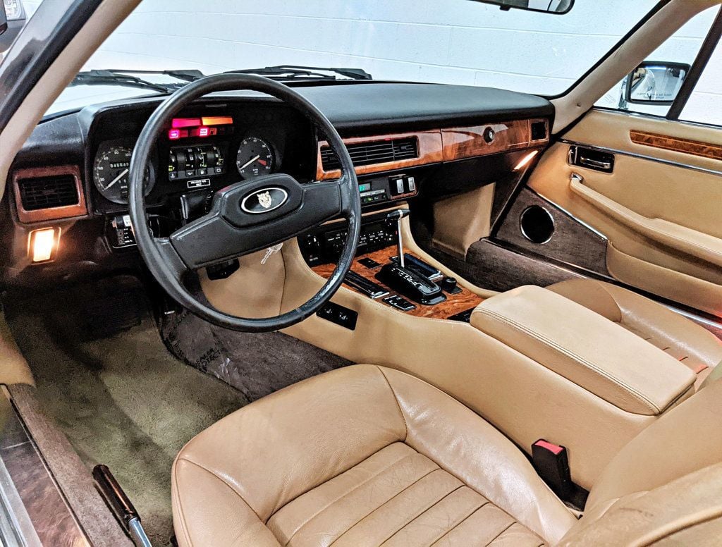 1988 Jaguar XJS  - 22490397 - 20