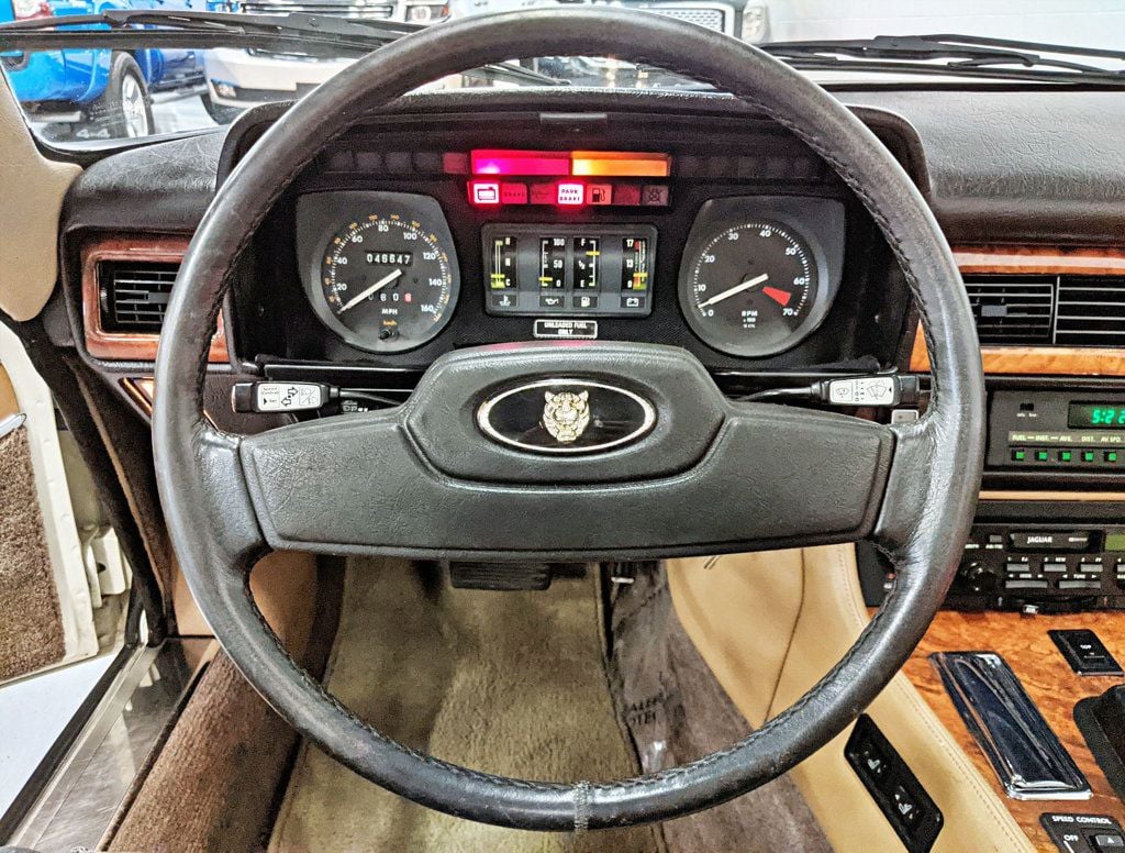 1988 Jaguar XJS  - 22490397 - 21