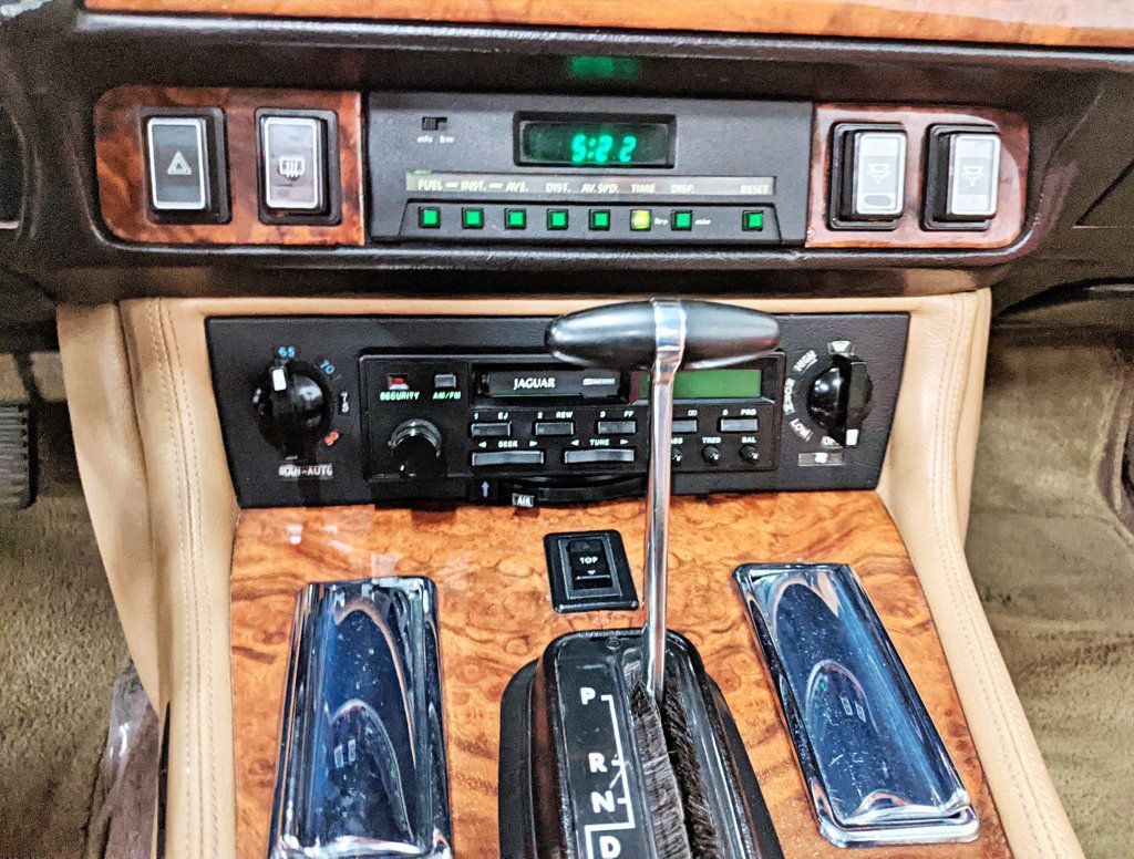 1988 Jaguar XJS  - 22490397 - 25