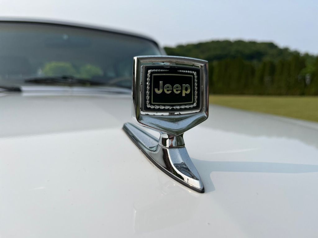 1988 Jeep Grand Wagoneer Grand - 22011330 - 5