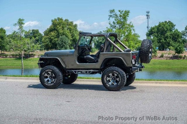 1988 Jeep Wrangler 4x4 Excellent Condition and Low Miles - 22451036 - 27