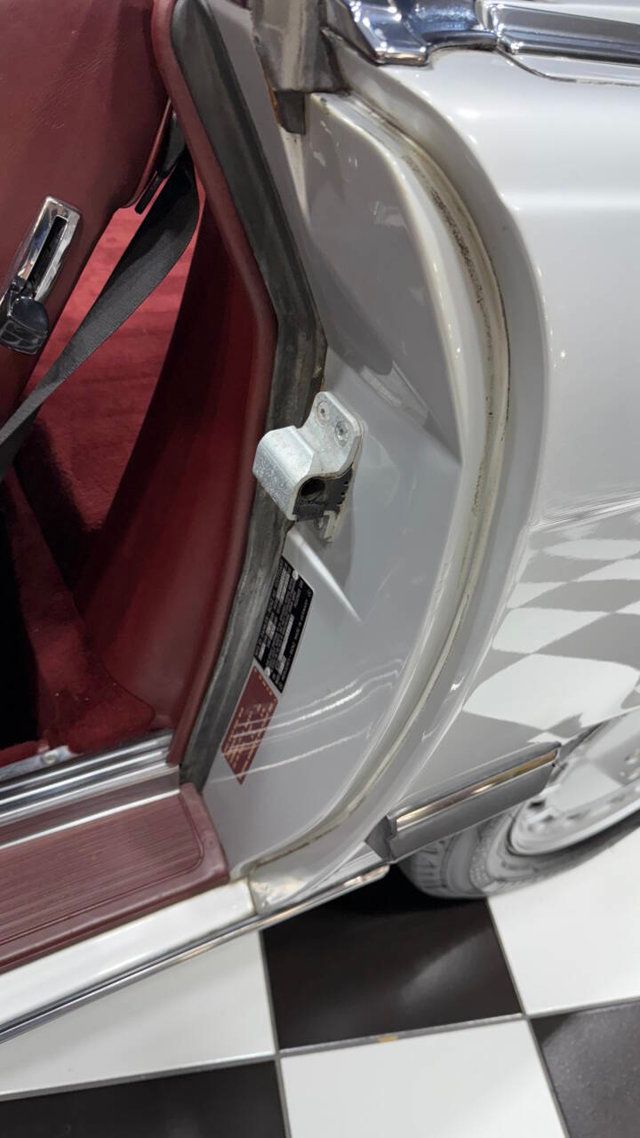 1988 Mercedes-Benz 560 560 SL 2dr Convertible - 22884222 - 52