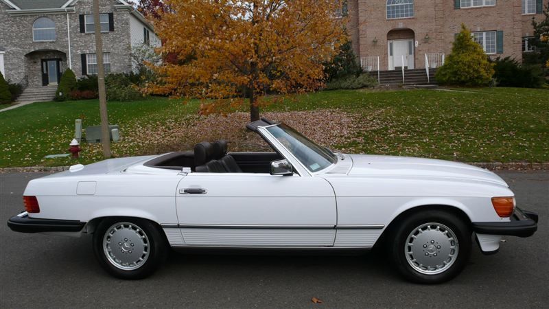 1988 Mercedes-Benz 560 SL - 7930551 | Video 1