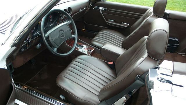 1988 Mercedes-Benz 560 SL - 7930551 - 11