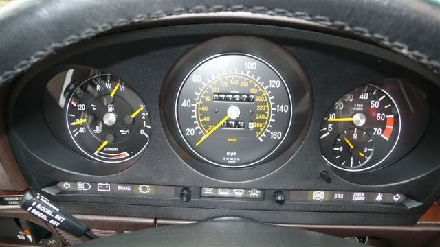 1988 Mercedes-Benz 560 SL - 7930551 - 21