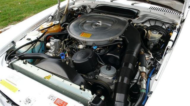 1988 Mercedes-Benz 560 SL - 7930551 - 28