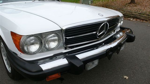 1988 Mercedes-Benz 560 SL - 7930551 - 4