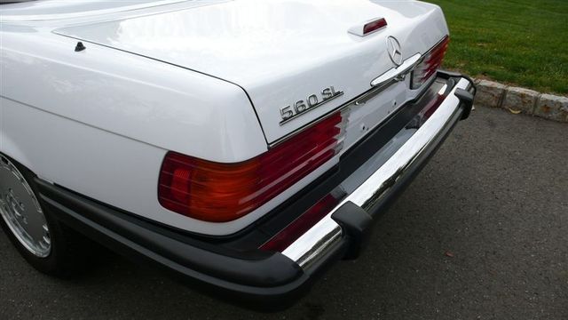 1988 Mercedes-Benz 560 SL - 7930551 - 49