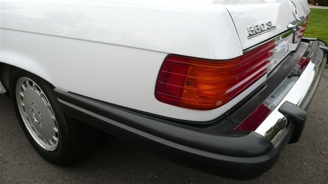 1988 Mercedes-Benz 560 SL - 7930551 - 51
