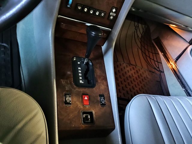 1988 Mercedes-Benz 560 SL Clean Title Florida Car - 23015381 - 16