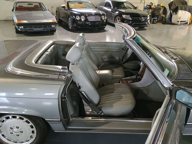 1988 Mercedes-Benz 560 SL Clean Title Florida Car - 23015381 - 31