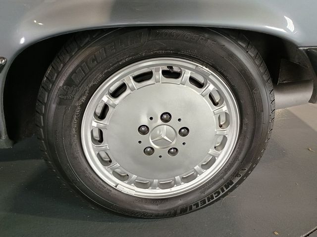 1988 Mercedes-Benz 560 SL Clean Title Florida Car - 23015381 - 44
