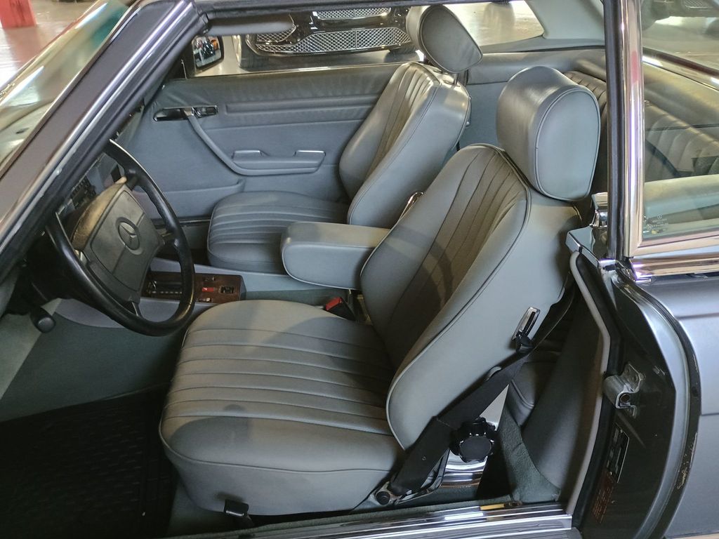 1988 Mercedes-Benz 560 SL Clean Title Florida Car - 23015381 - 8