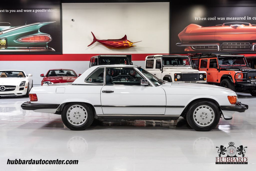 1988 Mercedes-Benz 560SL 1-Owner, Original MSRP, Original Bill of Sale, WOW - 22088992 - 16