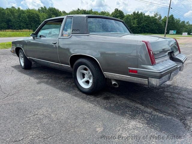 1988 Oldsmobile Cutlass Supreme Classic Brougham 2dr Coupe - 22882755 - 17