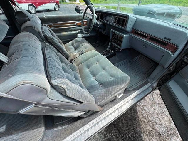1988 Oldsmobile Cutlass Supreme Classic Brougham 2dr Coupe - 22882755 - 19
