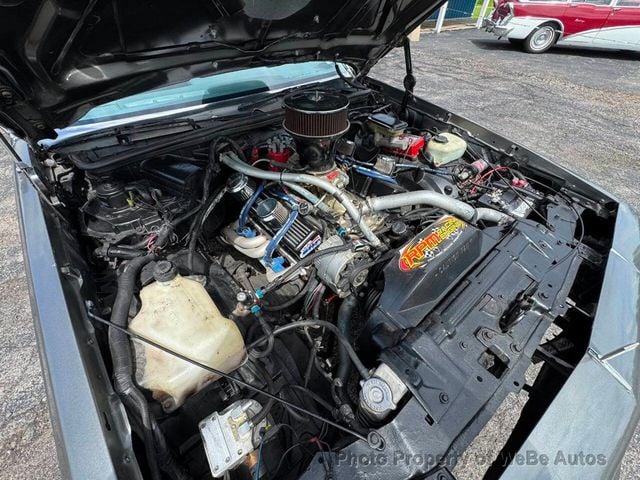 1988 Oldsmobile Cutlass Supreme Classic Brougham 2dr Coupe - 22882755 - 32
