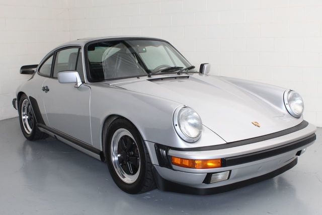 1988 Porsche 911  - 20724317 - 0