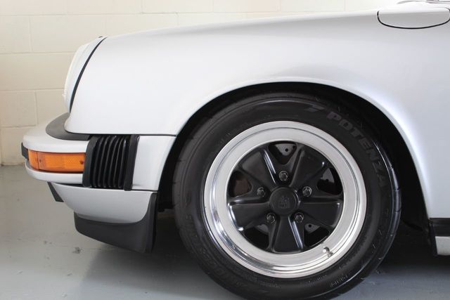 1988 Porsche 911  - 20724317 - 19