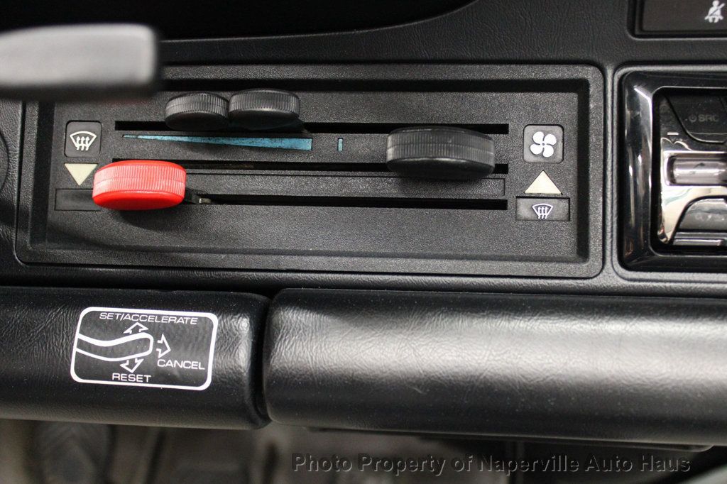1988 PORSCHE 911 - Image 23