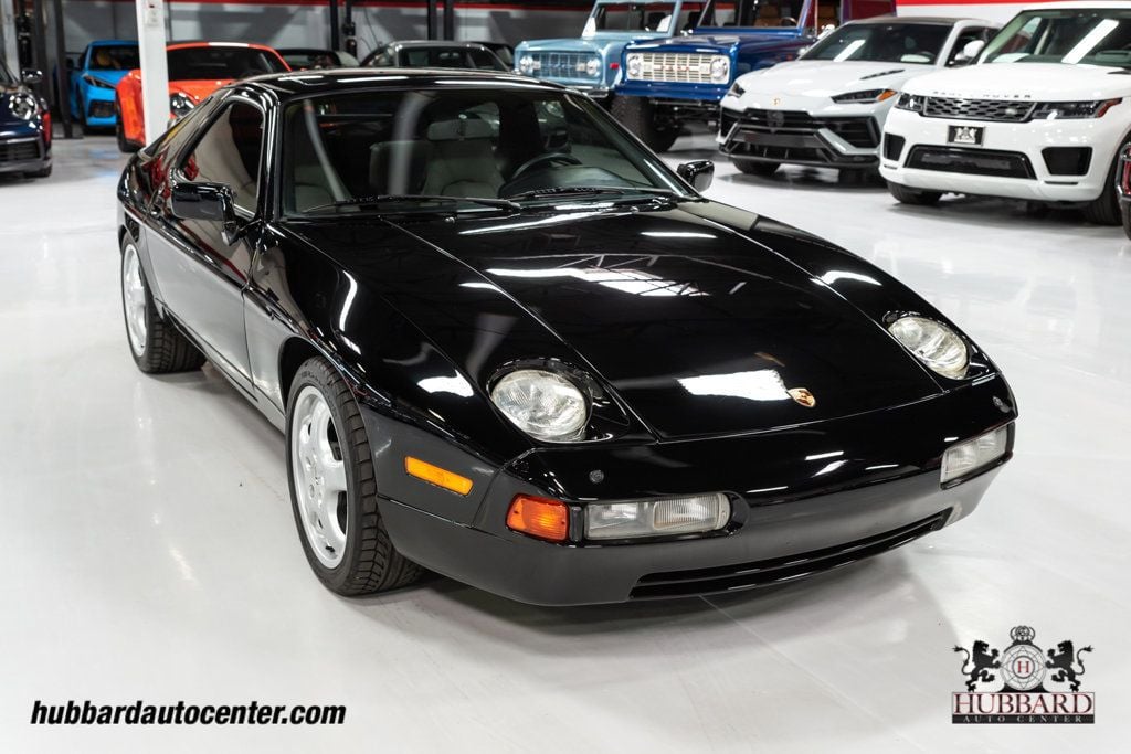 1988 Porsche 928 S4 Mileage is in KM - 22589740 - 9