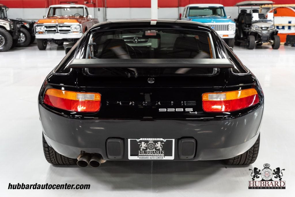 1988 Porsche 928 S4 Mileage is in KM - 22589740 - 5