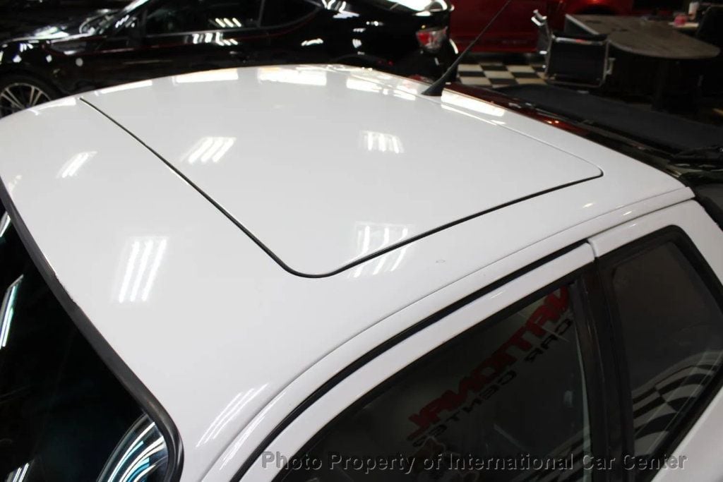1988 Porsche 944 photo 16
