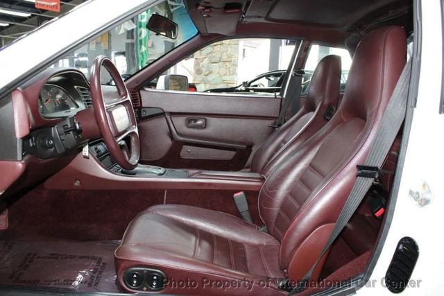 1988 Porsche 944 Base 2D Coupe - 22883186 - 21