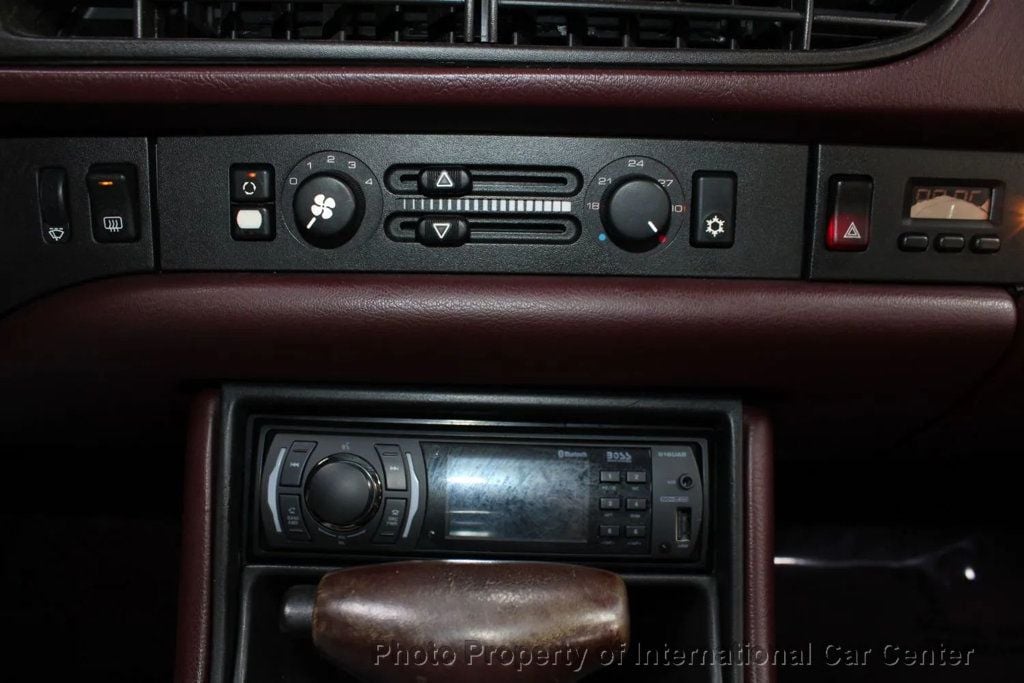 1988 Porsche 944 photo 28