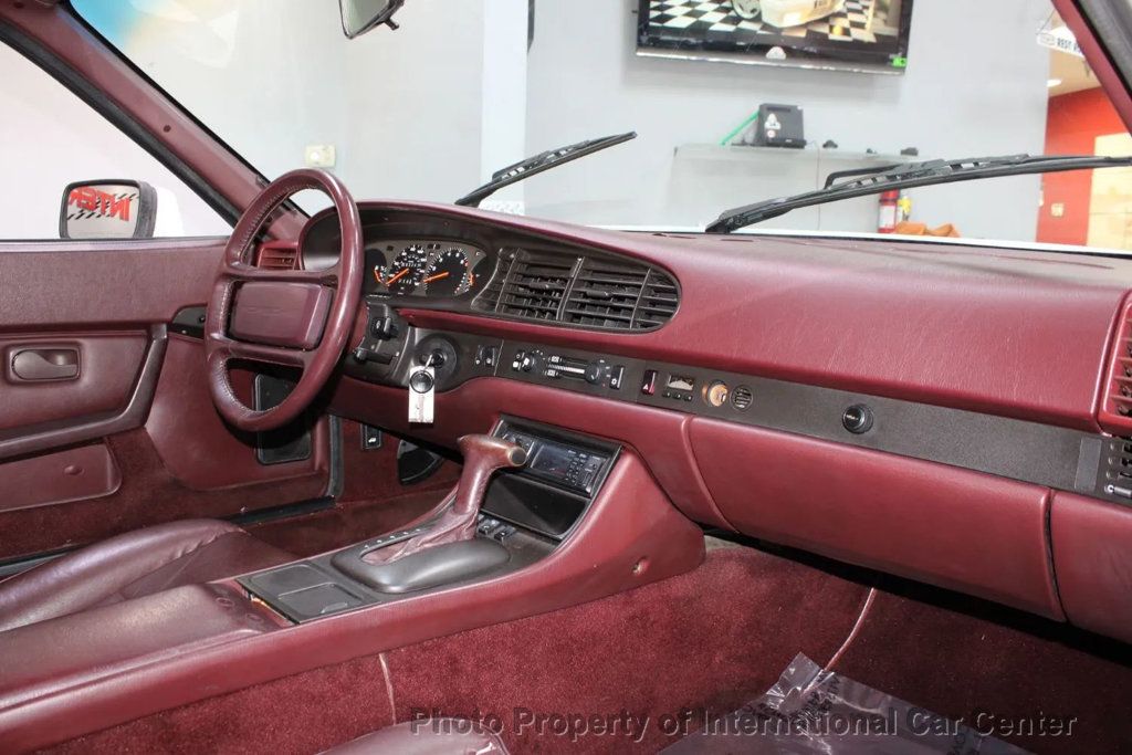 1988 Porsche 944 photo 39