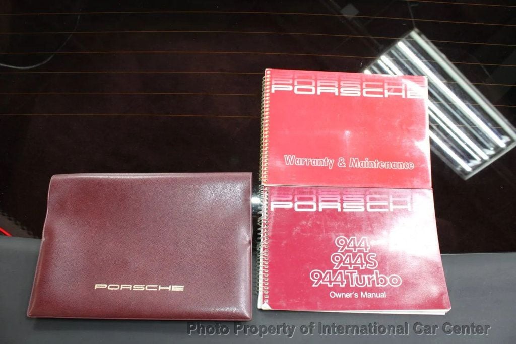 1988 Porsche 944 photo 42