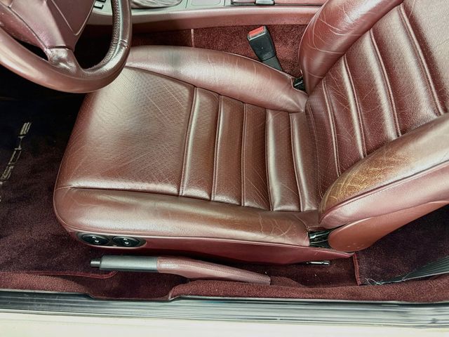 1988 Porsche 944 Base Trim - 23054967 - 15