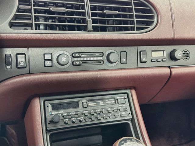 1988 Porsche 944 Base Trim - 23054967 - 20