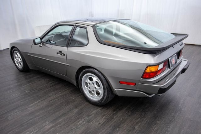 1988 Porsche 944 Base Trim - 22571157 - 10