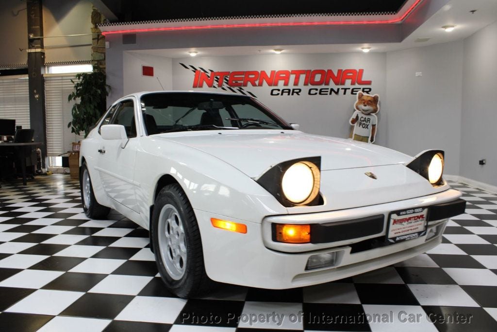 1988 Porsche 944 Clean Carfax - Original low miles!  - 22708370 - 1