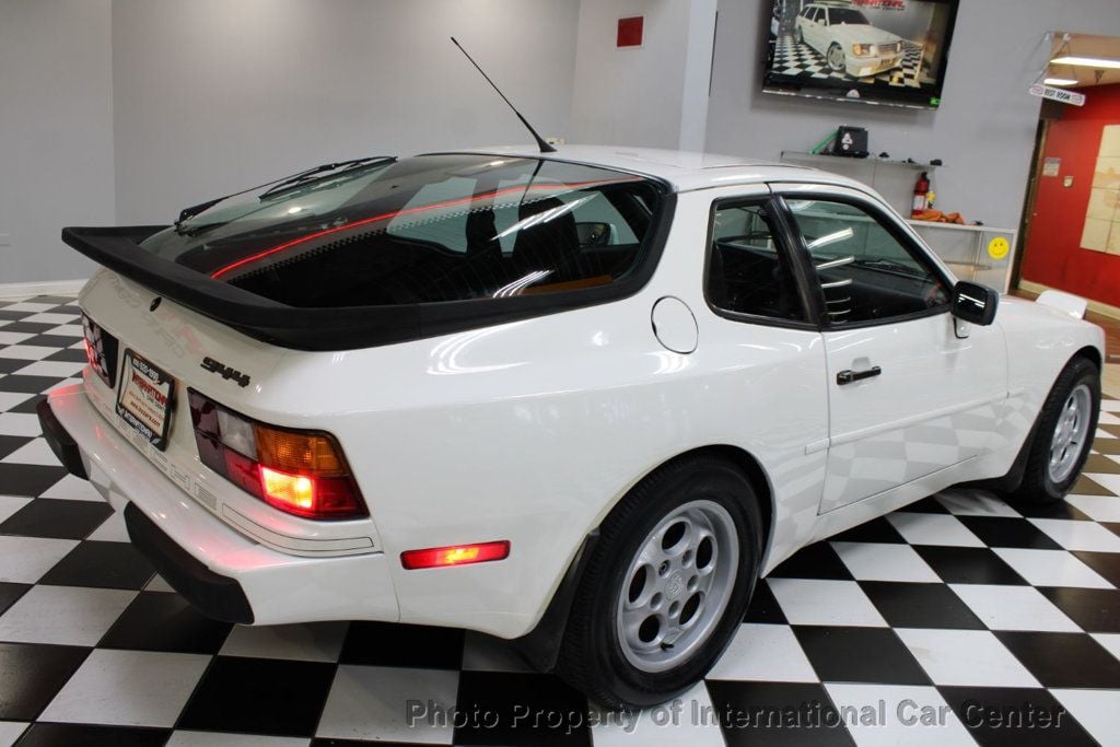 1988 Porsche 944 Clean Carfax - Original low miles!  - 22708370 - 4