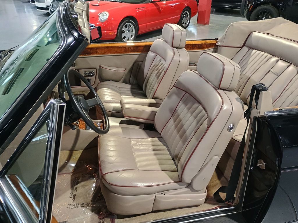 1988 Rolls-Royce Corniche II Mulliner Park Ward Clean Carfax - 23073501 - 18