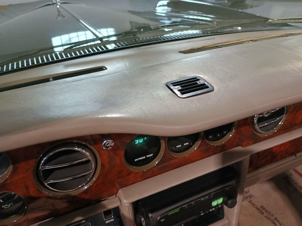 1988 Rolls-Royce Corniche II Mulliner Park Ward Clean Carfax - 23073501 - 33