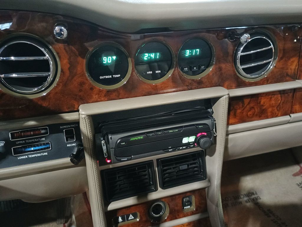 1988 Rolls-Royce Corniche II Mulliner Park Ward Clean Carfax - 23073501 - 37