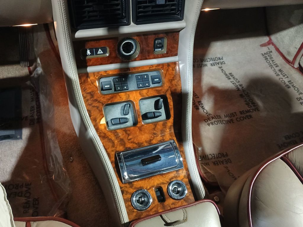1988 Rolls-Royce Corniche II Mulliner Park Ward Clean Carfax - 23073501 - 39