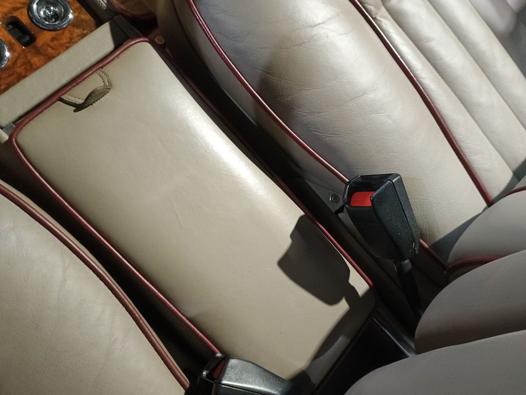 1988 Rolls-Royce Corniche II Mulliner Park Ward Clean Carfax - 23073501 - 40